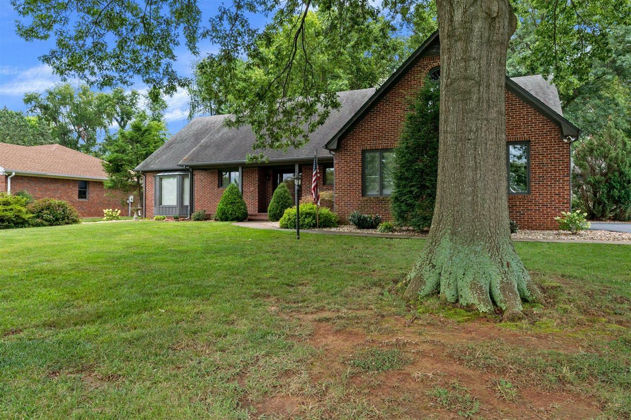 Property Photo:  2804 Carriage Hill Drive  KY 42104 