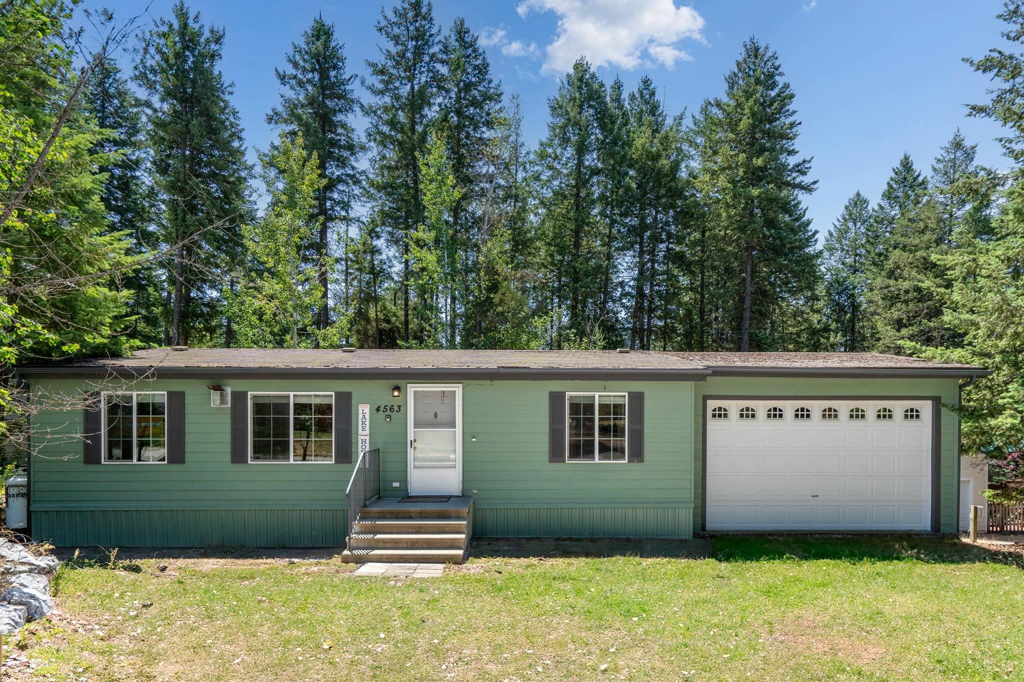 Property Photo:  4563 Wanakiwin Dr  WA 99148 