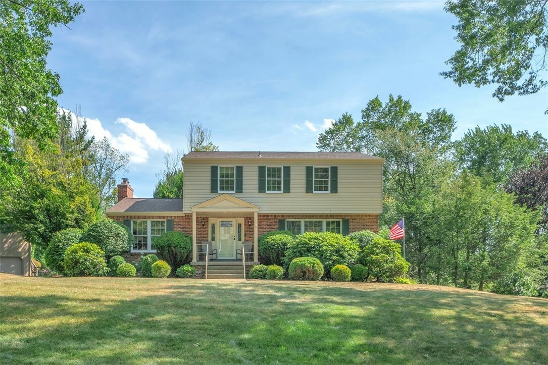 Property Photo:  3944 Murry Highlands Circle  PA 15668 