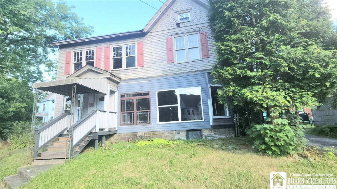 Property Photo:  805 W 5th Street  NY 14701 