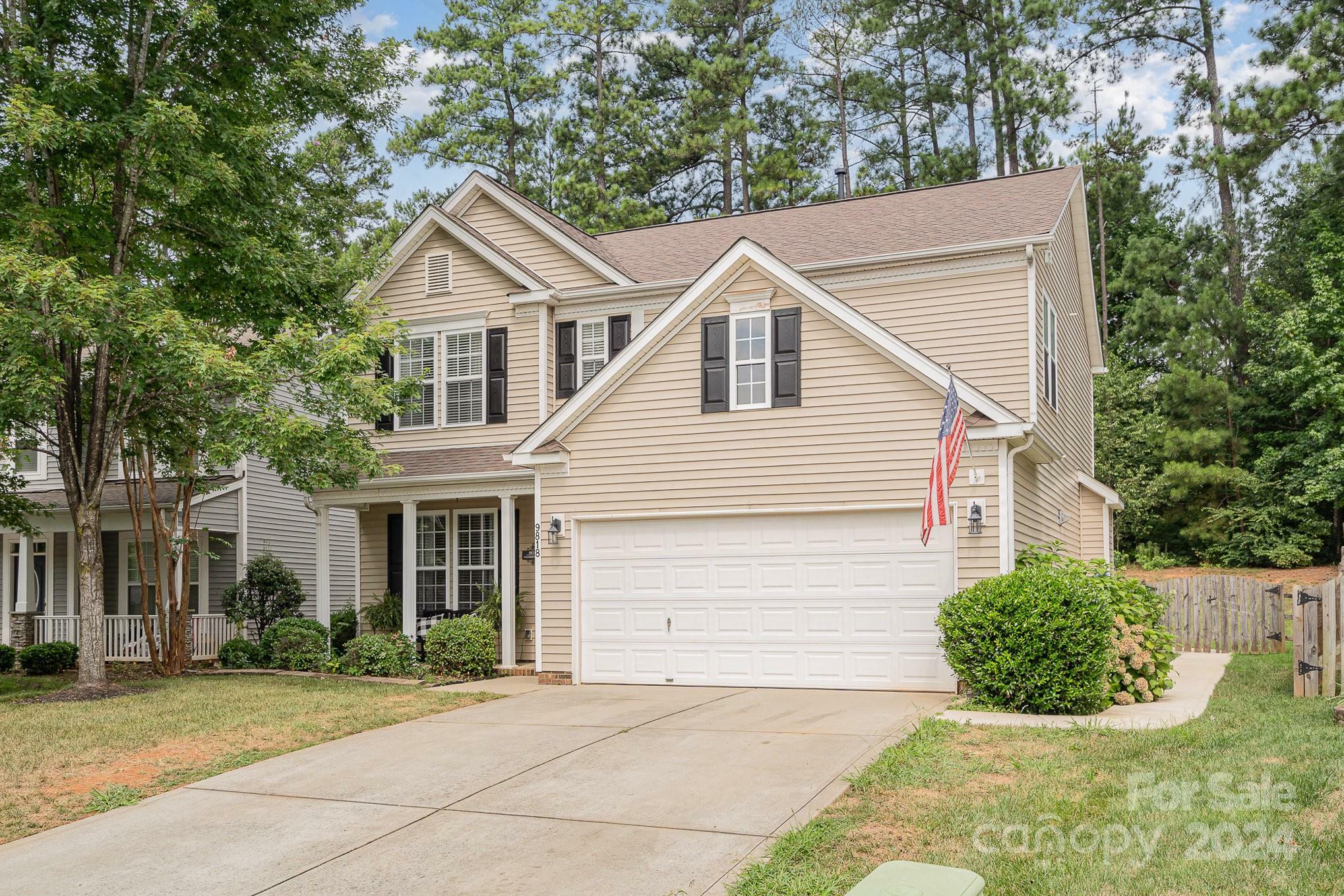 Property Photo:  9818 Coatbridge Drive  NC 28269 