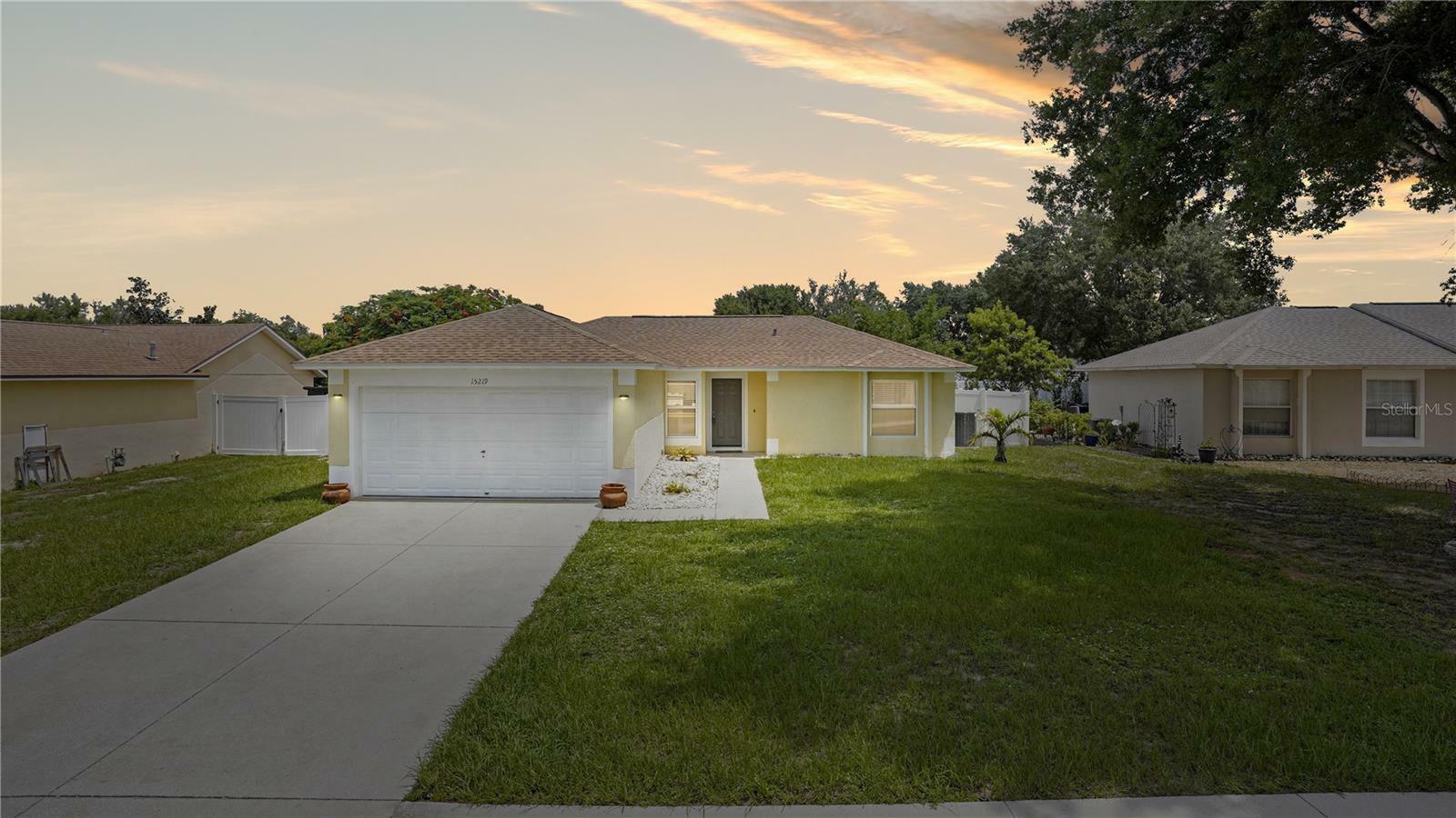 Property Photo:  15219 Lafite Lane  FL 34714 