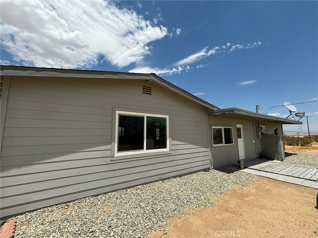 Property Photo:  2244 Booth Road  CA 92285 