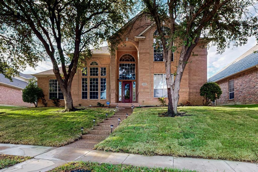 Property Photo:  2033 Le Mans Drive  TX 75006 