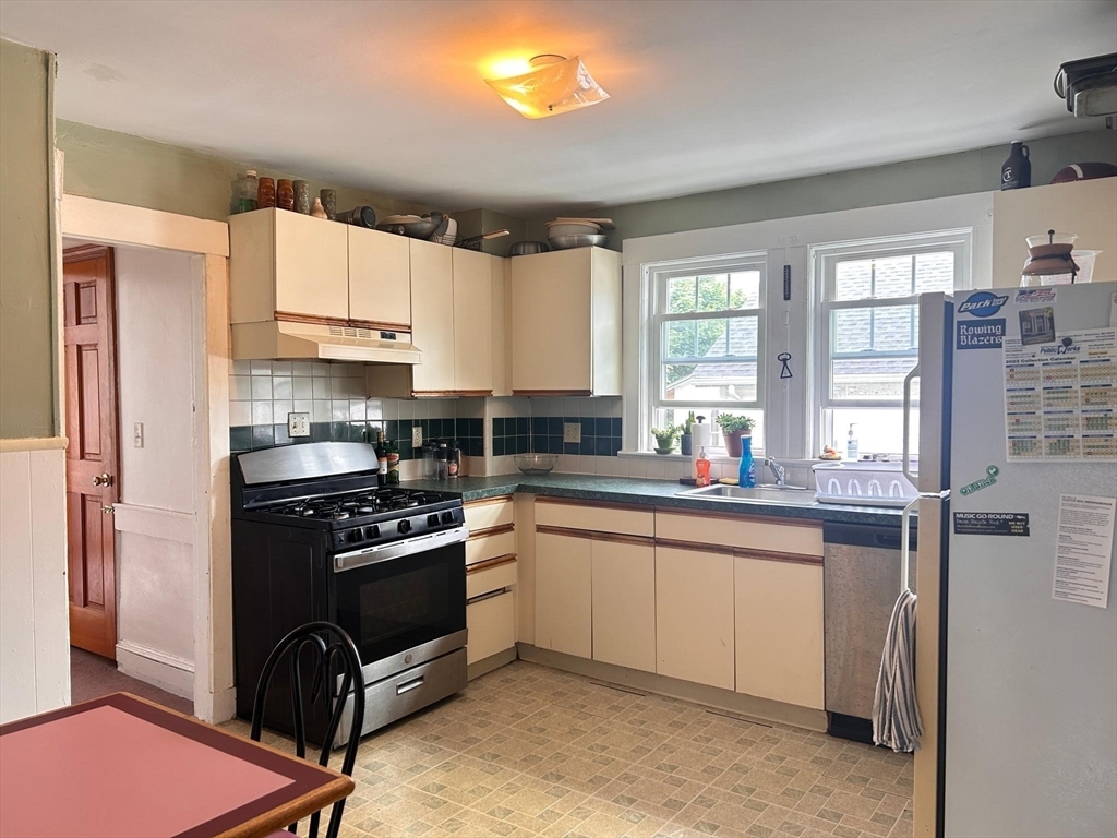 Property Photo:  27-29 Edenfield 2  MA 02472 