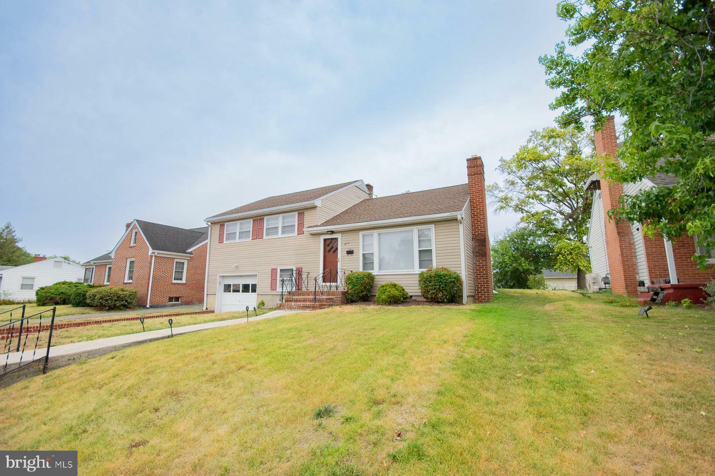 Property Photo:  417 S Illinois Avenue  WV 25401 