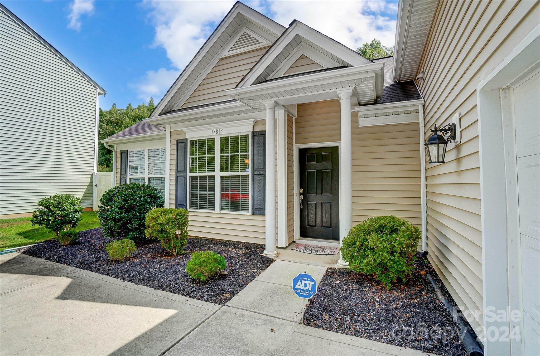 Property Photo:  17813 Train Station Drive  NC 28078 