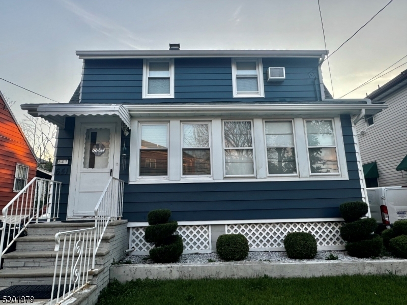 Property Photo:  641 Green St  NJ 07202 