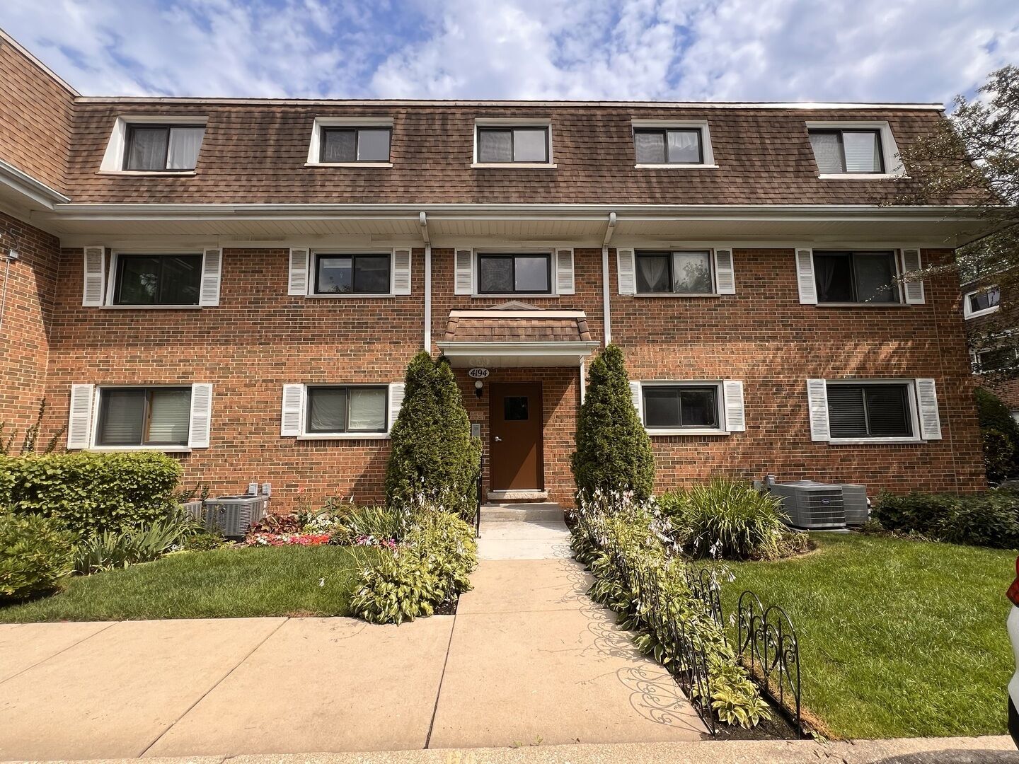 Property Photo:  4194 Cove Lane A  IL 60025 