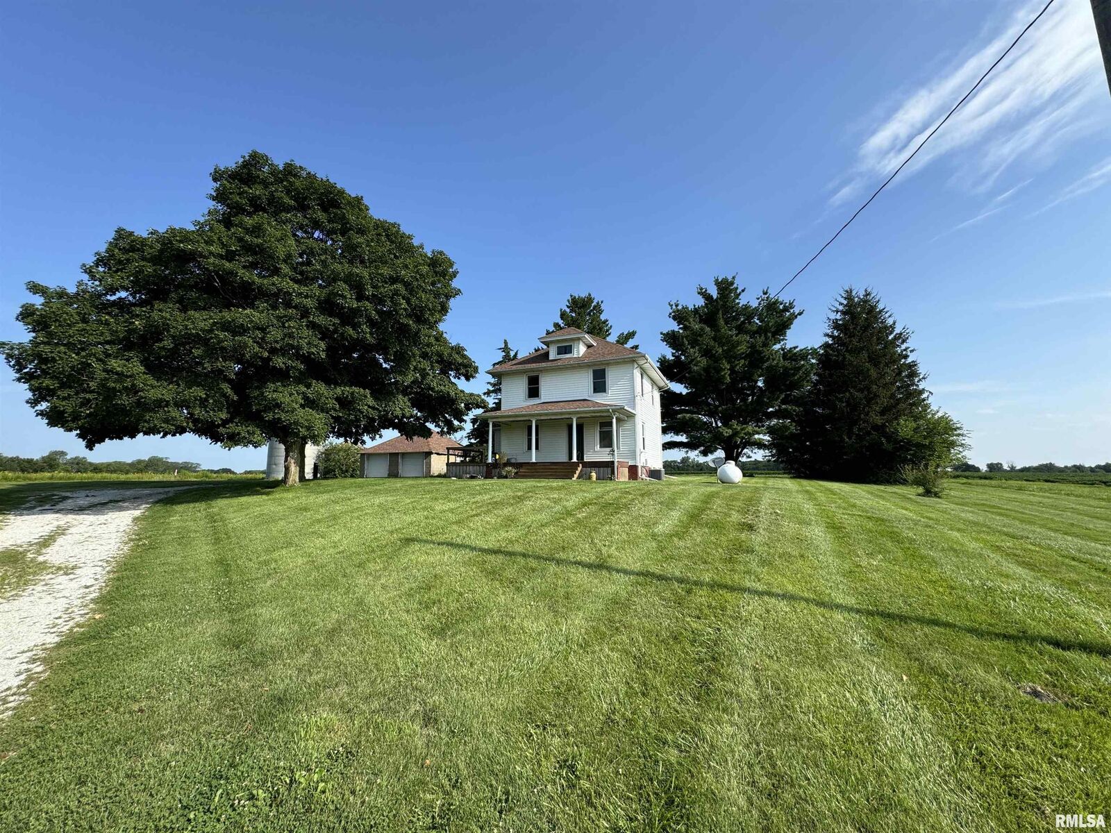 Property Photo: 1590 195th Avenue IL 61423