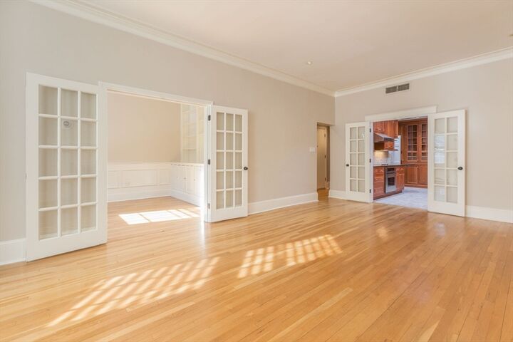 Property Photo: 113 Commonwealth Ave 4 MA 02116