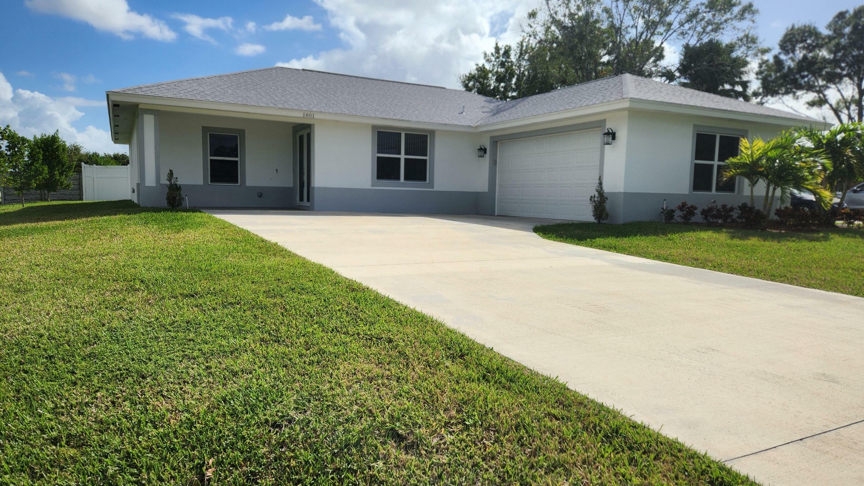 Property Photo:  1801 SW Davis Street  FL 34953 