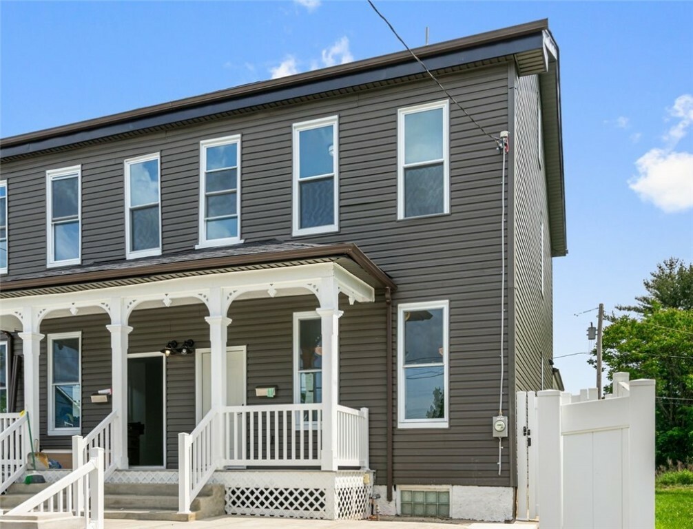 Property Photo:  151 Meadow St  PA 15206 