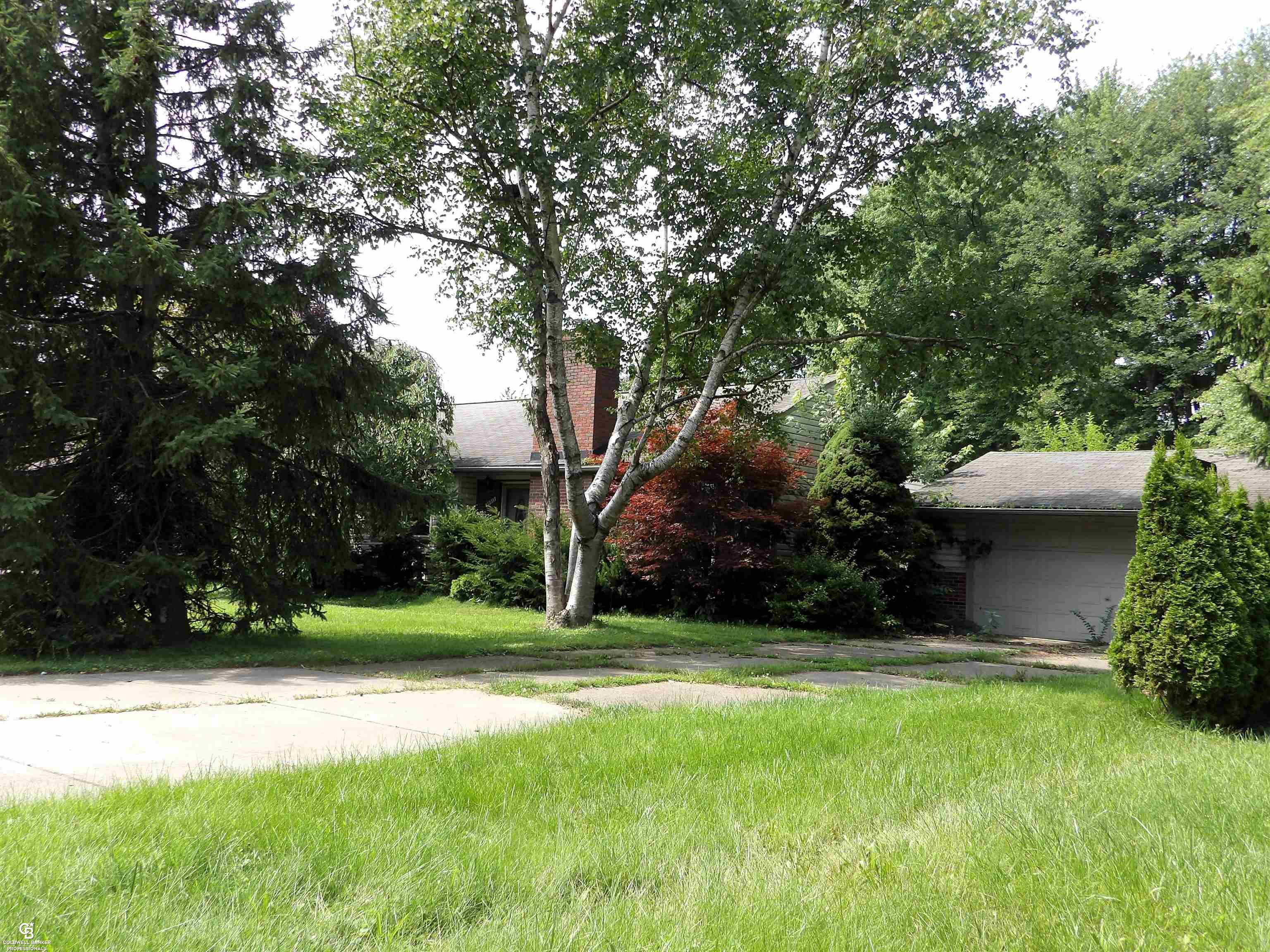 Property Photo:  36511 Mapleridge Street  MI 48035 