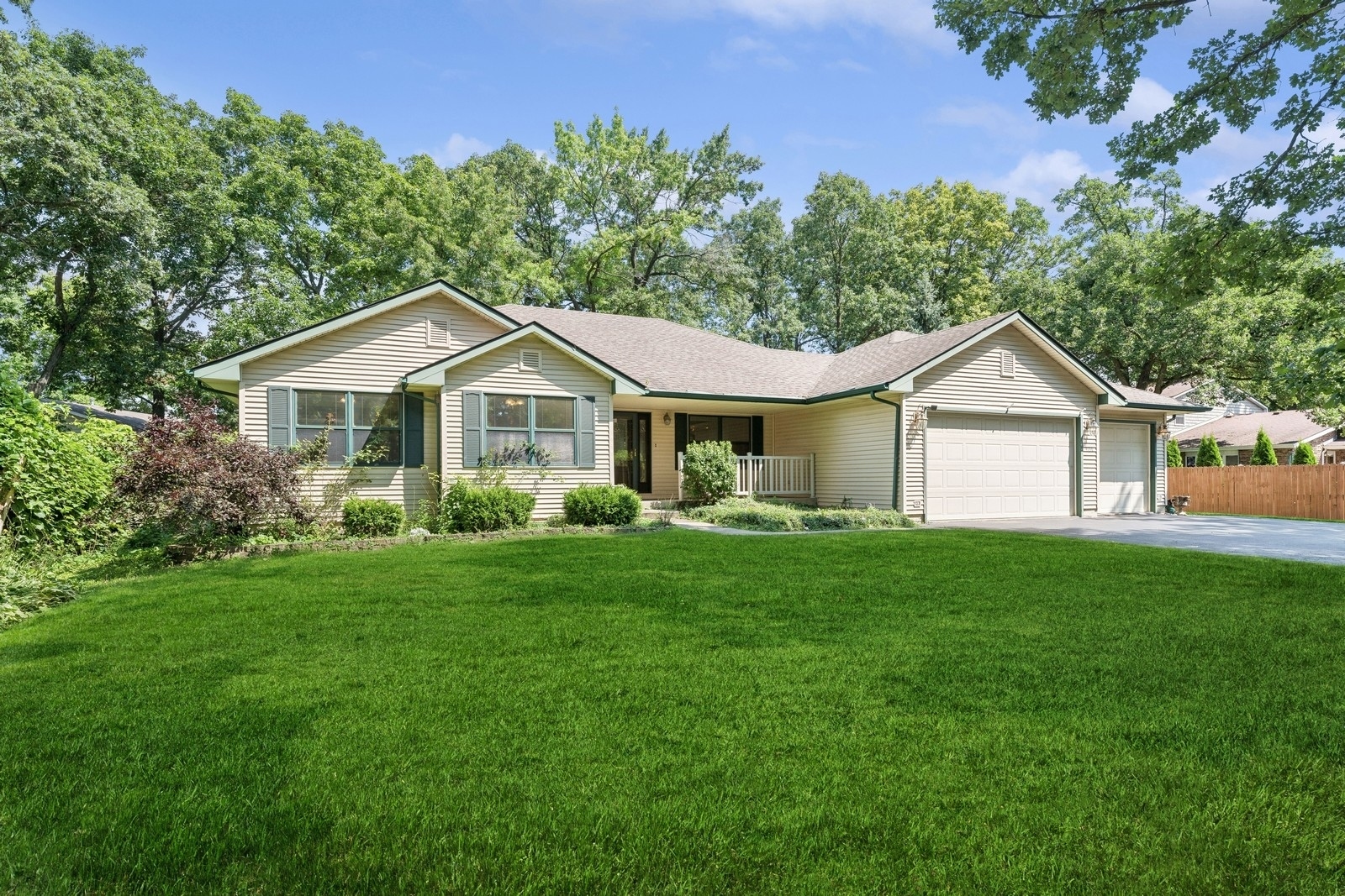 Property Photo:  4138 Jeffery Avenue  IL 60031 