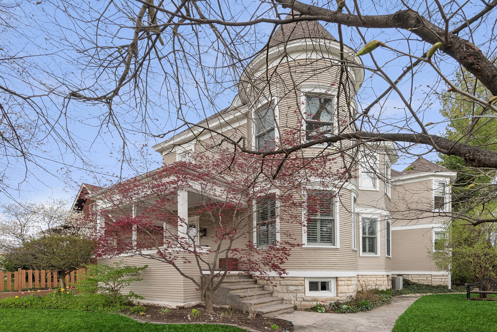 Property Photo:  1818 Wilmette Avenue  IL 60091 