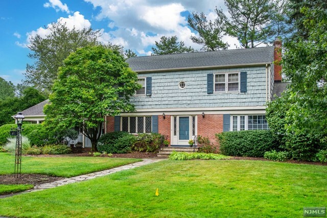 Property Photo:  480 Concord Place  NJ 07481 