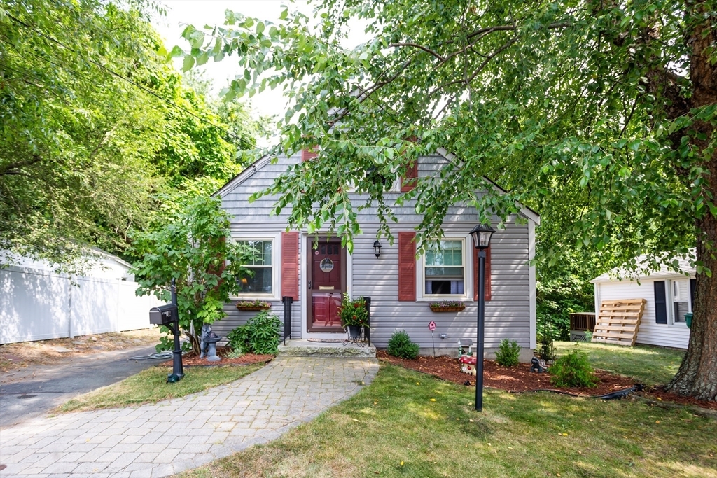 Property Photo:  22 Lake Shore Rd  MA 01904 