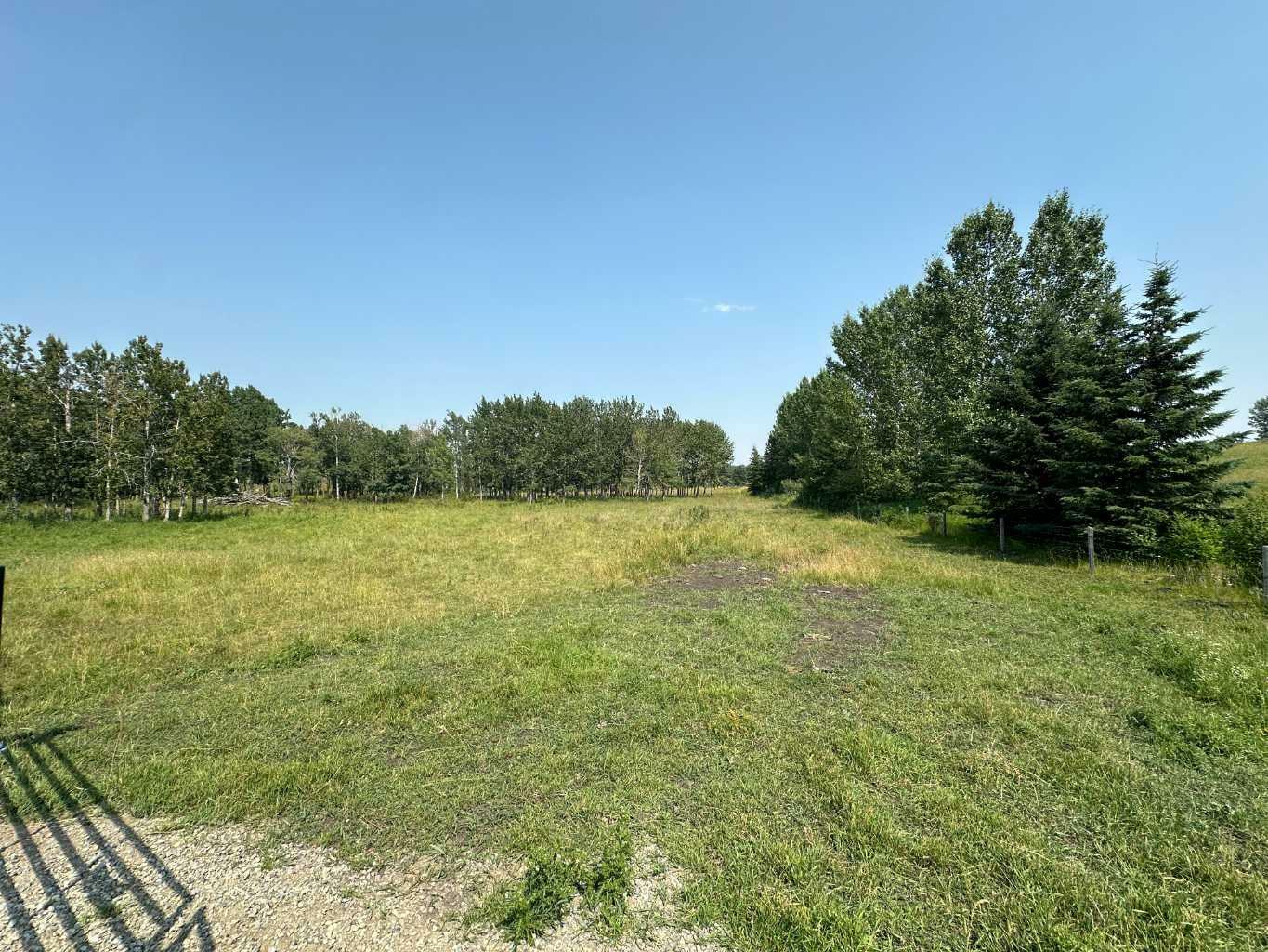 Property Photo:  33031 Range Road 25  AB T4H 1P4 