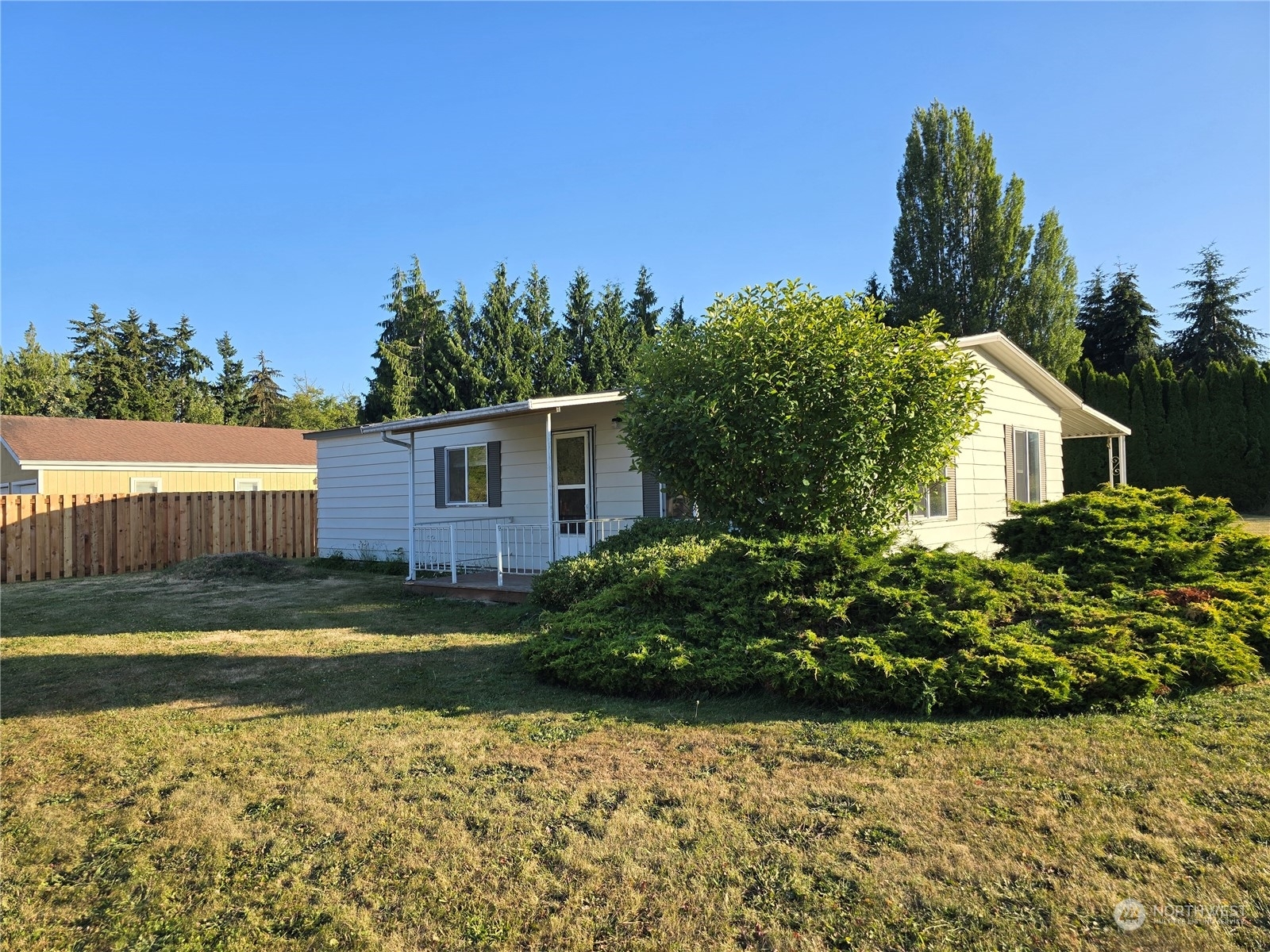 Property Photo:  240 Serpentine Avenue  WA 98382 