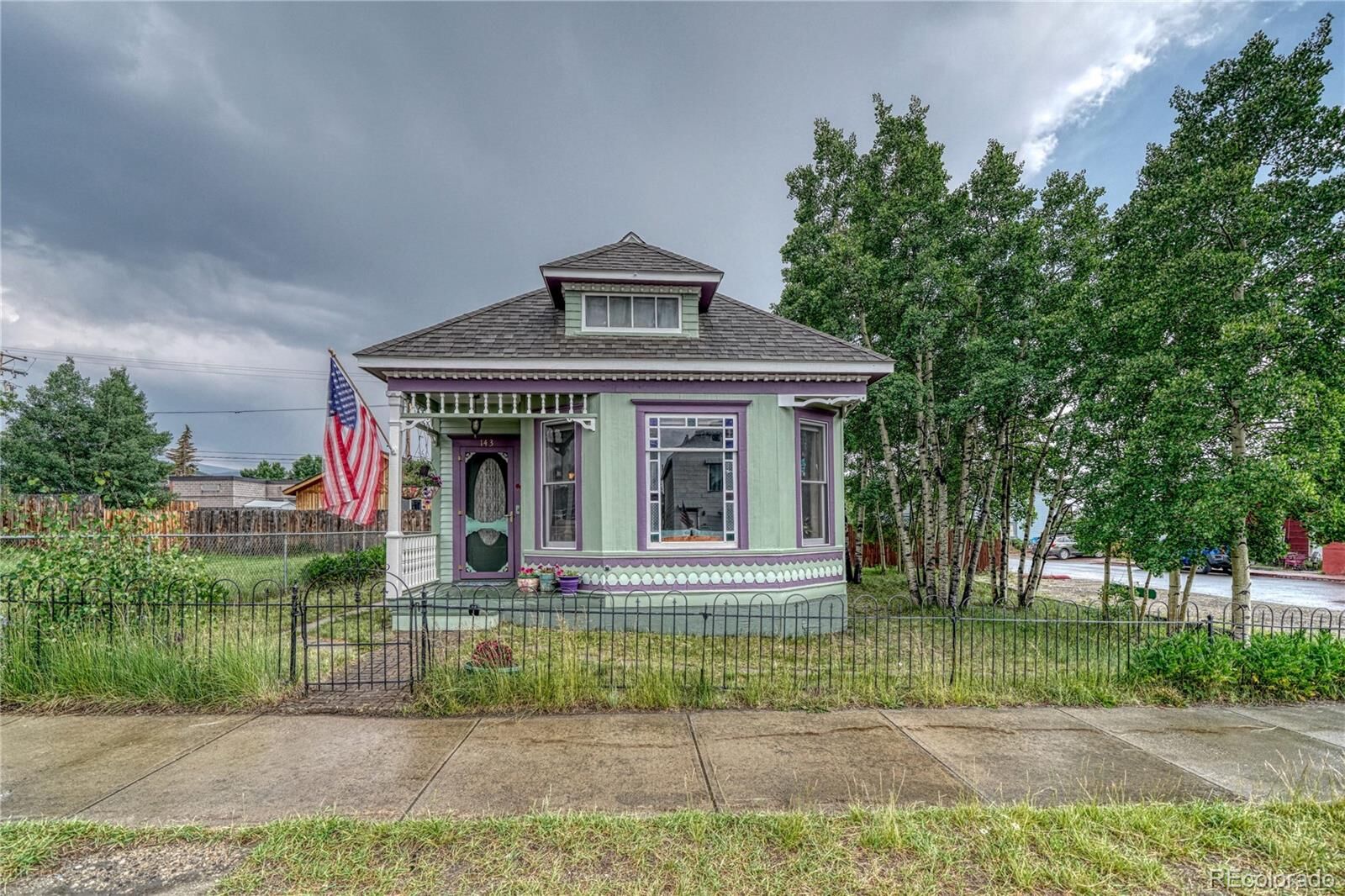 Property Photo:  143 W 6th Street  CO 80461 