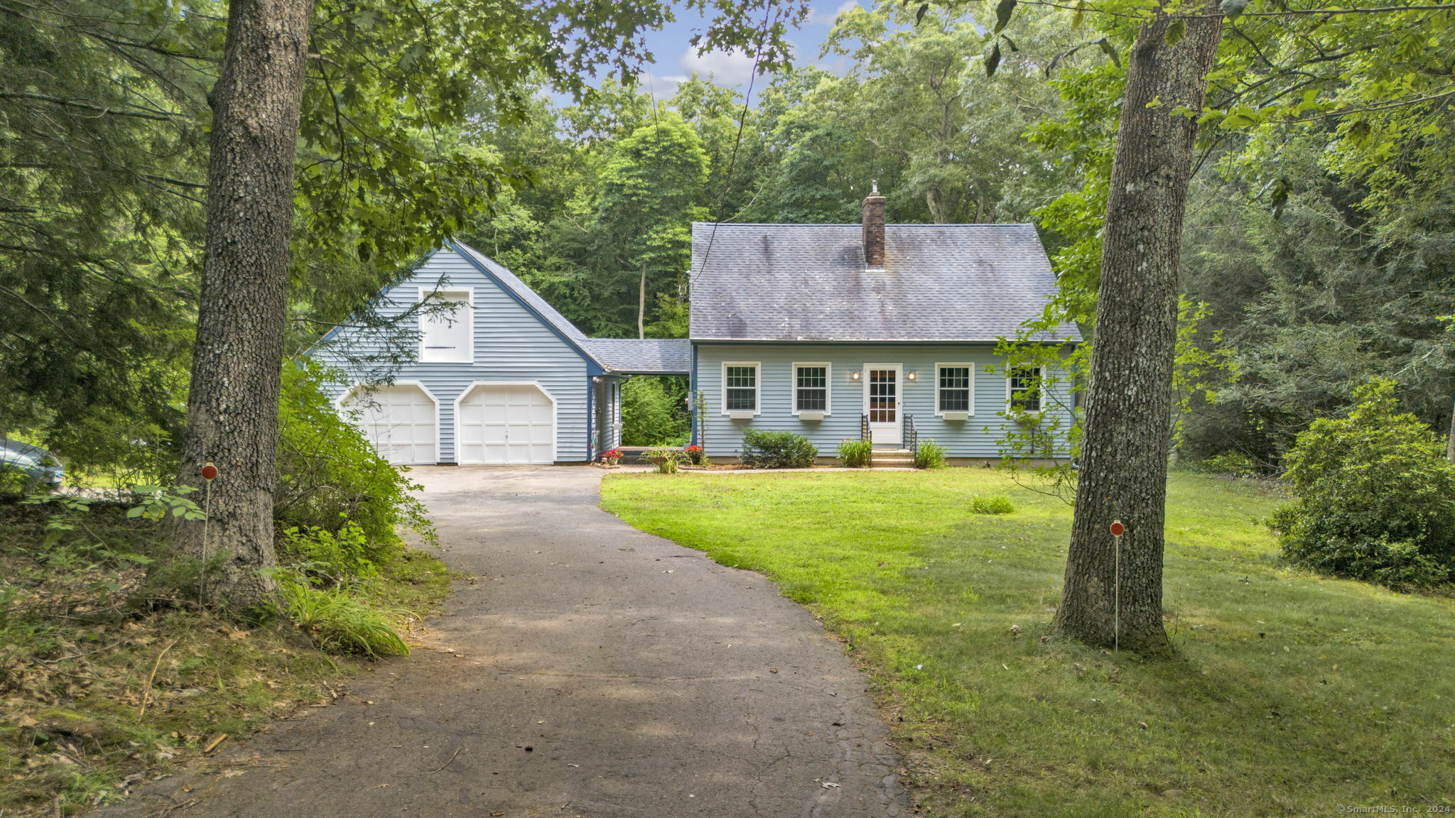 Property Photo: 180 Hanover Road CT 06331