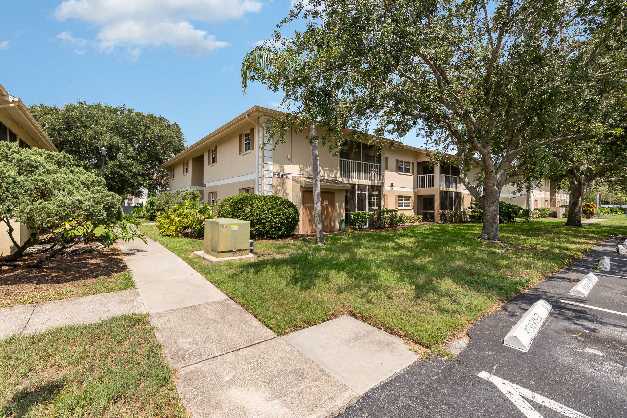 Property Photo:  1617 Sunny Brook Lane  FL 32905 