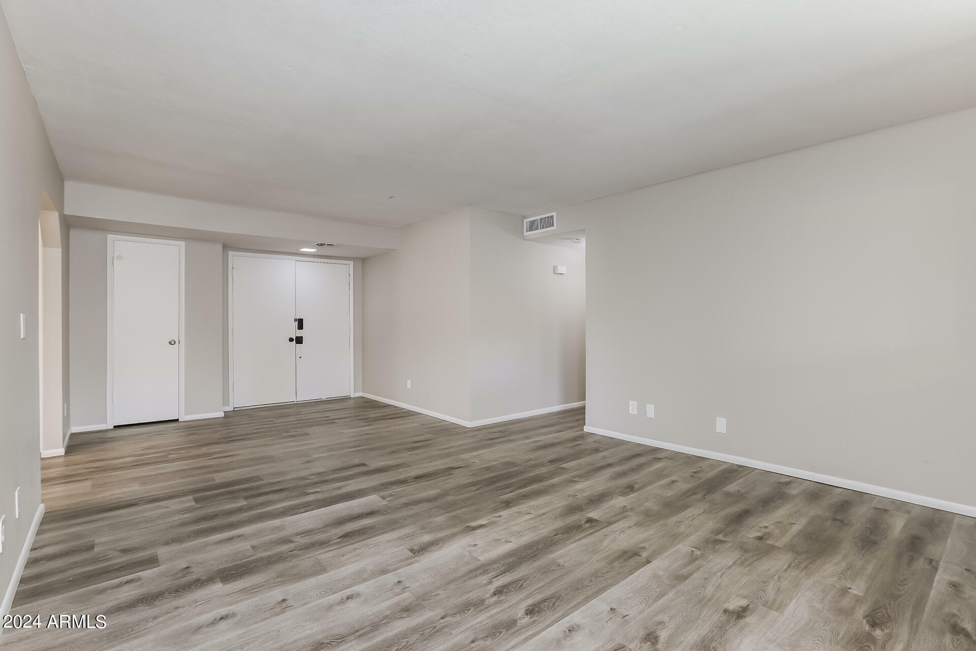 Property Photo:  1931 W Pecos Avenue  AZ 85202 