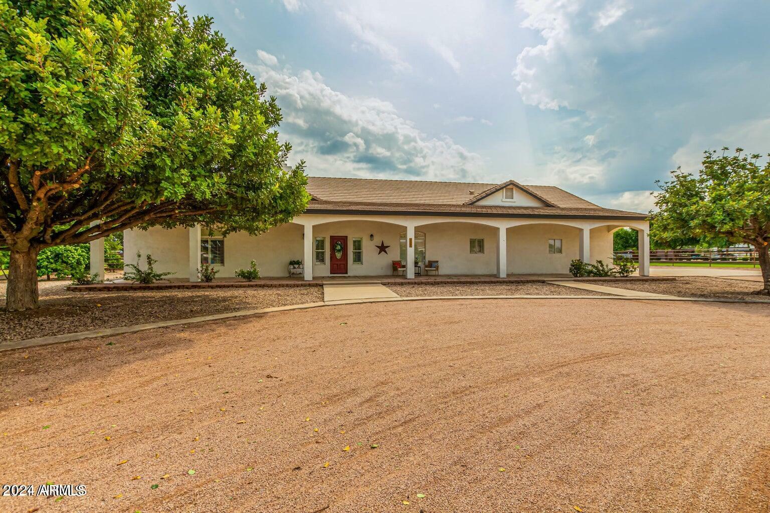 Property Photo:  39791 N Country Lane  AZ 85140 