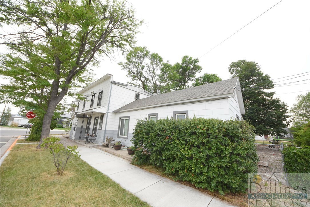 Property Photo:  619 E 4th  MT 59044 