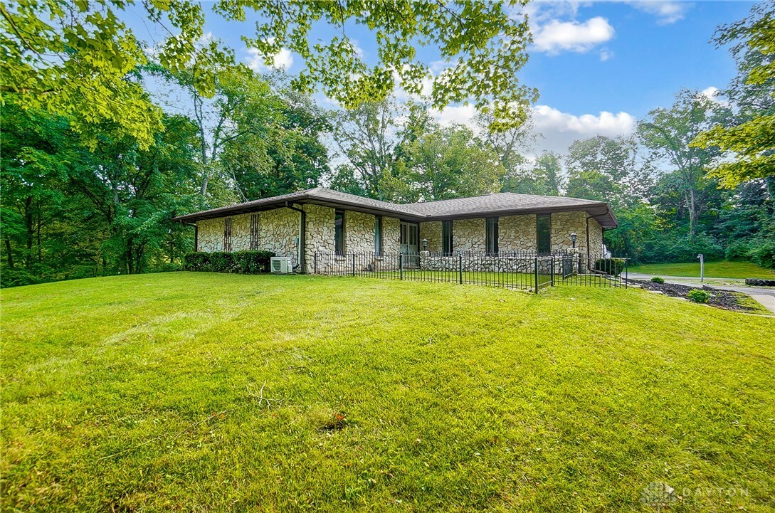 Property Photo:  4357 Briarwood Drive  OH 43078 