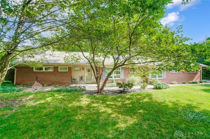 327 Banbury Road  Dayton OH 45459 photo