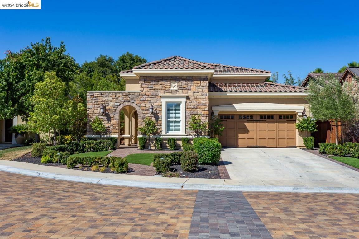 Property Photo: 1633 Healing Rock Court CA 94513