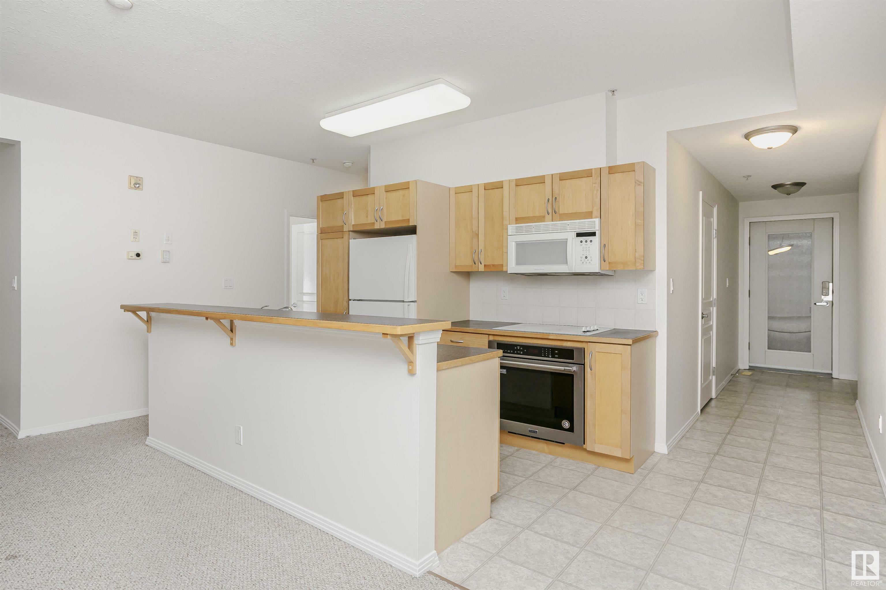 Photo de la propriété:  9828 112 Street NW 203  AB T5K 1L4 