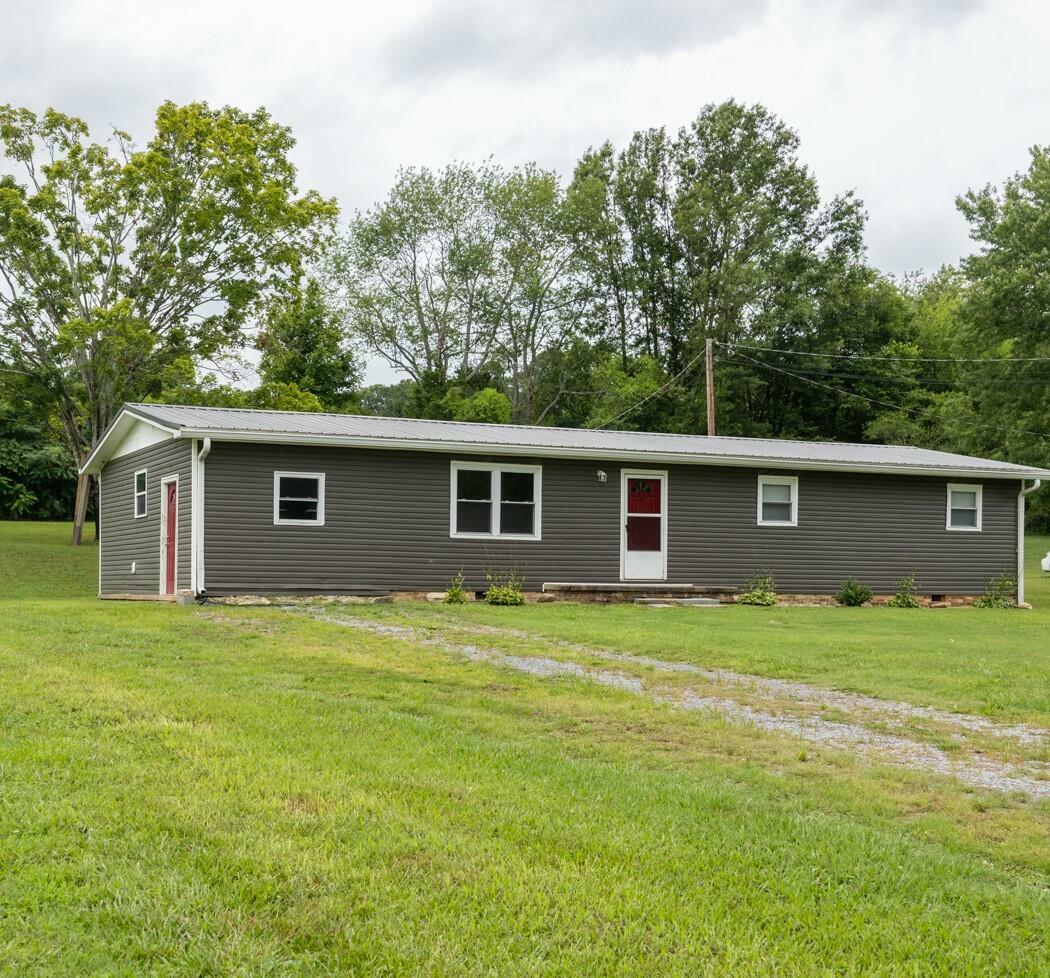 Property Photo:  136 County Road 510  TN 37329 