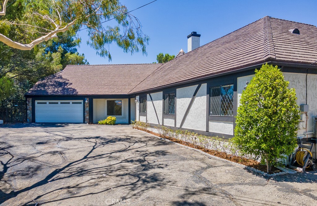 Property Photo: 23161 8th Street CA 91321