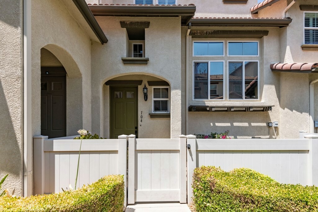 Property Photo:  33690 Willow Haven Lane 104  CA 92563 