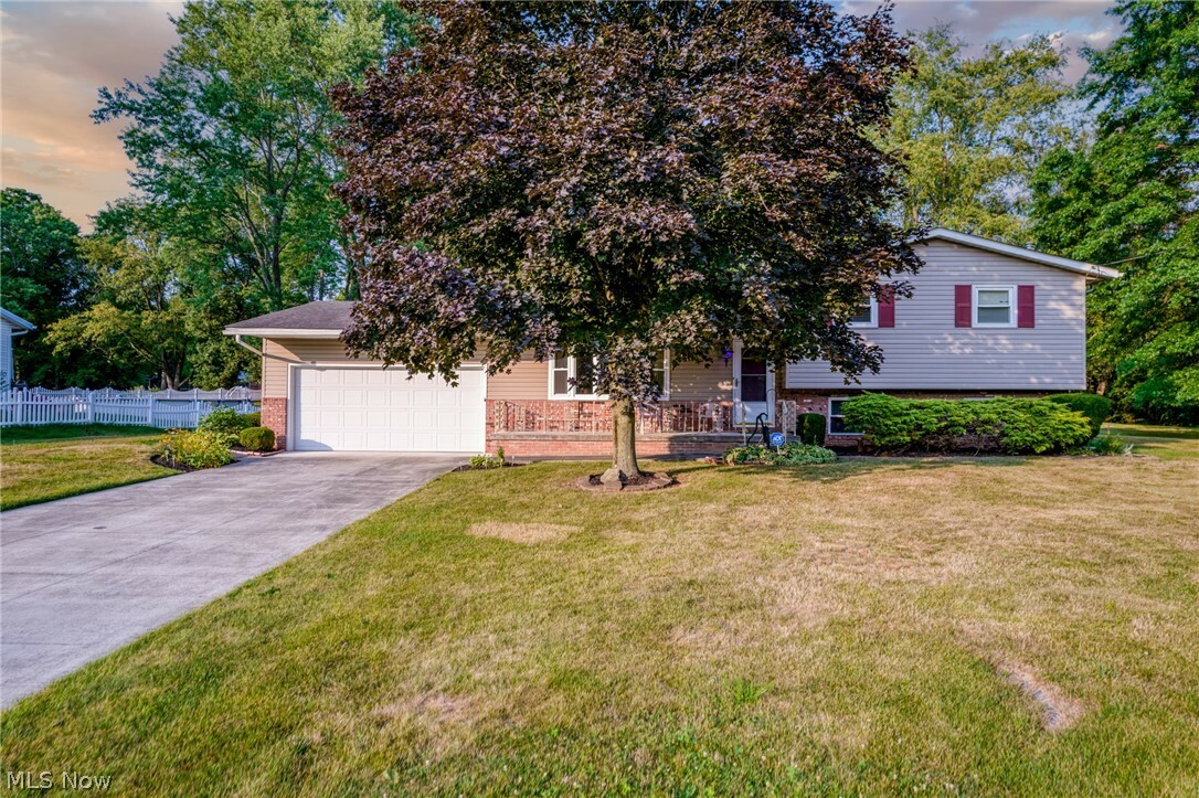 Property Photo:  8208 Stonebridge Avenue NW  OH 44720 