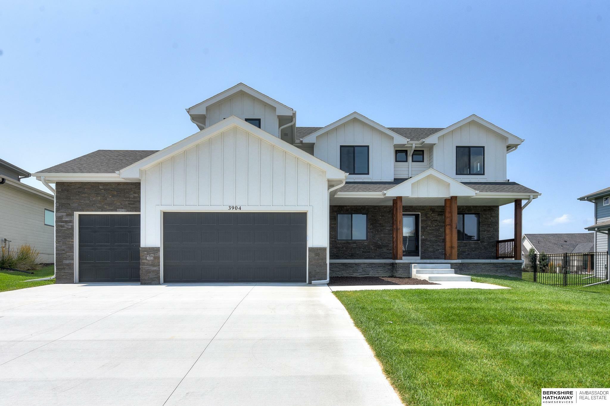 Property Photo:  3904 George B Lake Parkway  NE 68022 