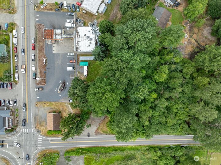 Property Photo:  11205  164th Avenue SE  WA 98059 