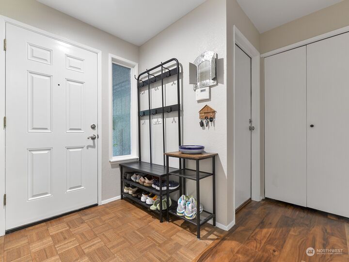 Property Photo:  11556 SE 175th Street 24  WA 98058 