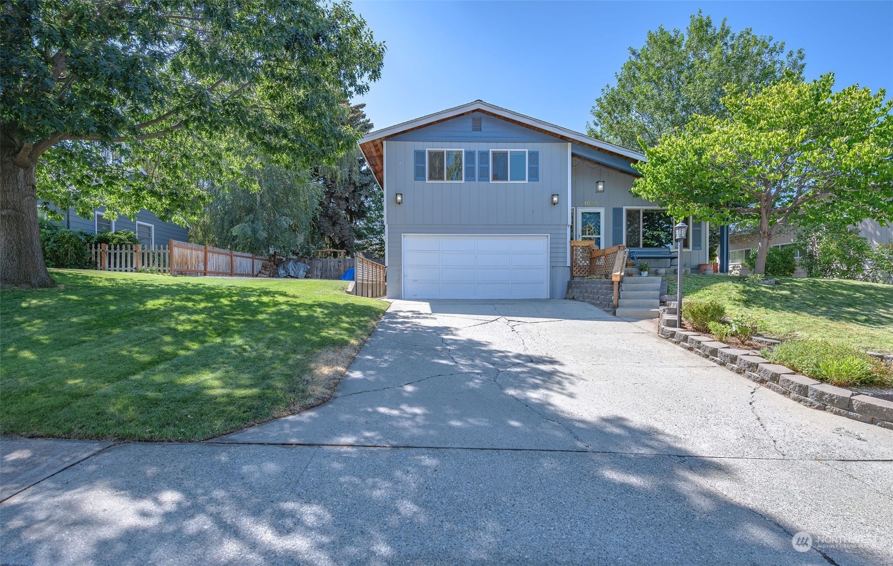 Property Photo:  1036 Monroe Street  WA 98801 