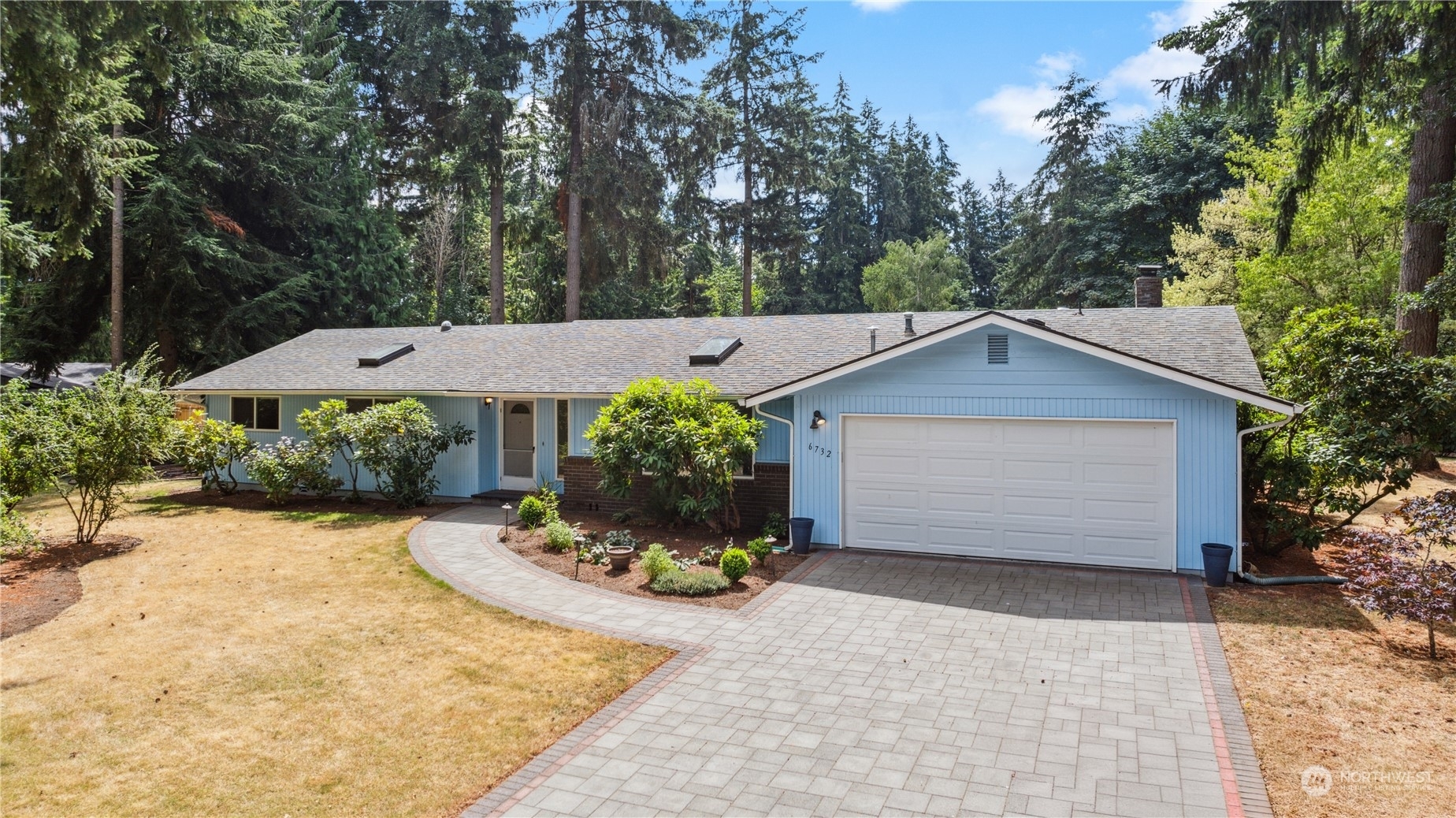 Property Photo:  6732 Alder Glen Drive SE  WA 98513 