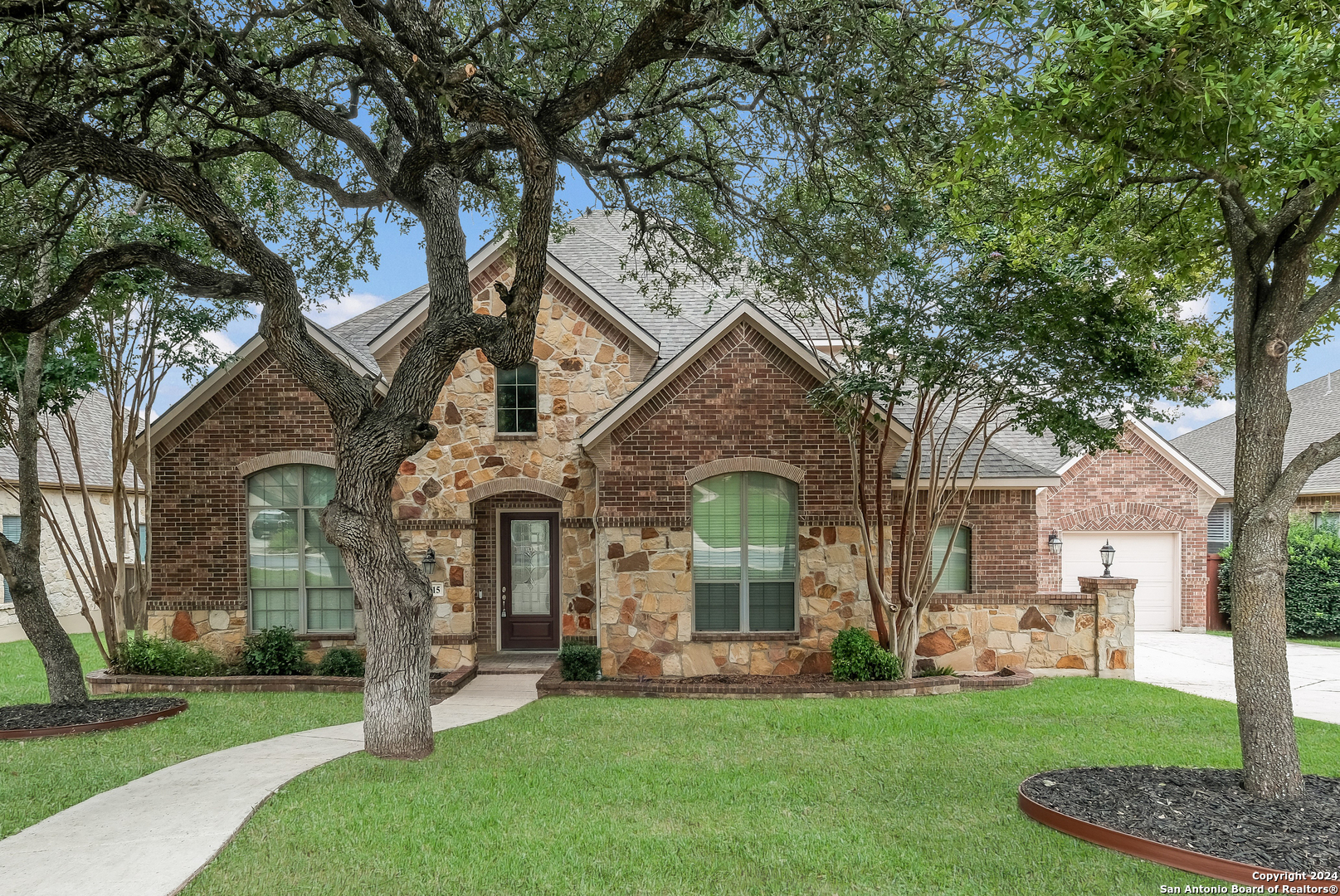 Property Photo:  7415 Stonewall Hl  TX 78256 