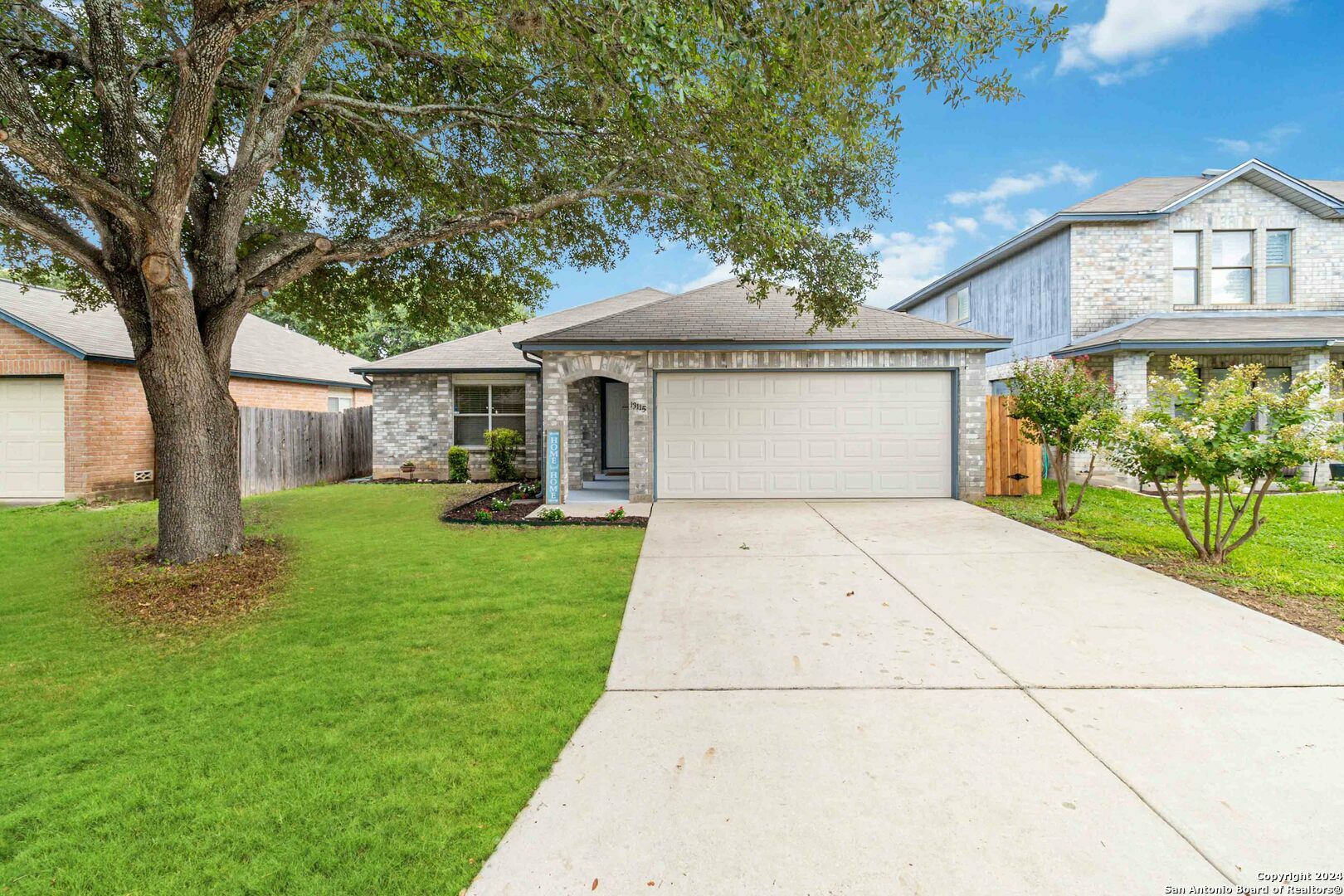 Property Photo: 13115 Regency Bnd TX 78249