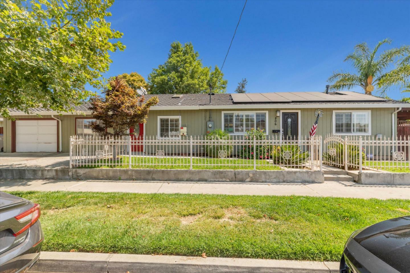 Property Photo:  806 North 15th Street  CA 95112 