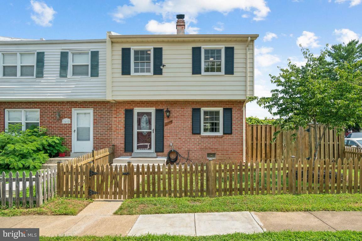 Property Photo:  2400 Kilpatrick Place  VA 22026 