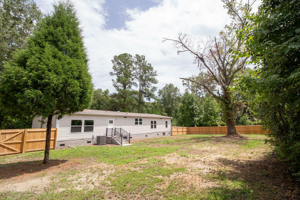 Property Photo:  1905 Old Highway 52  SC 29461 