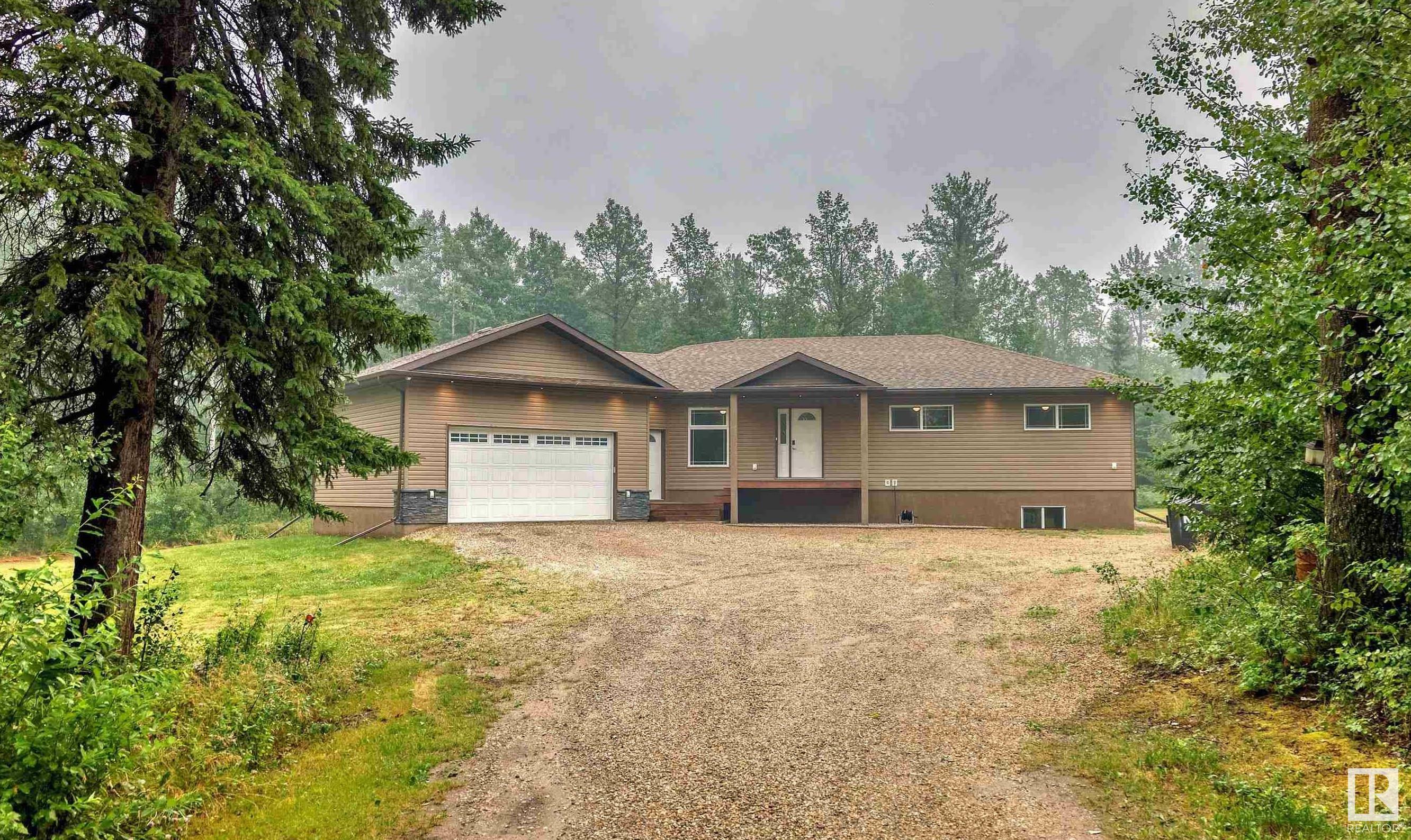 53513 Rge Rd 42  Rural Lac Ste. Anne County AB T0E 2K0 photo