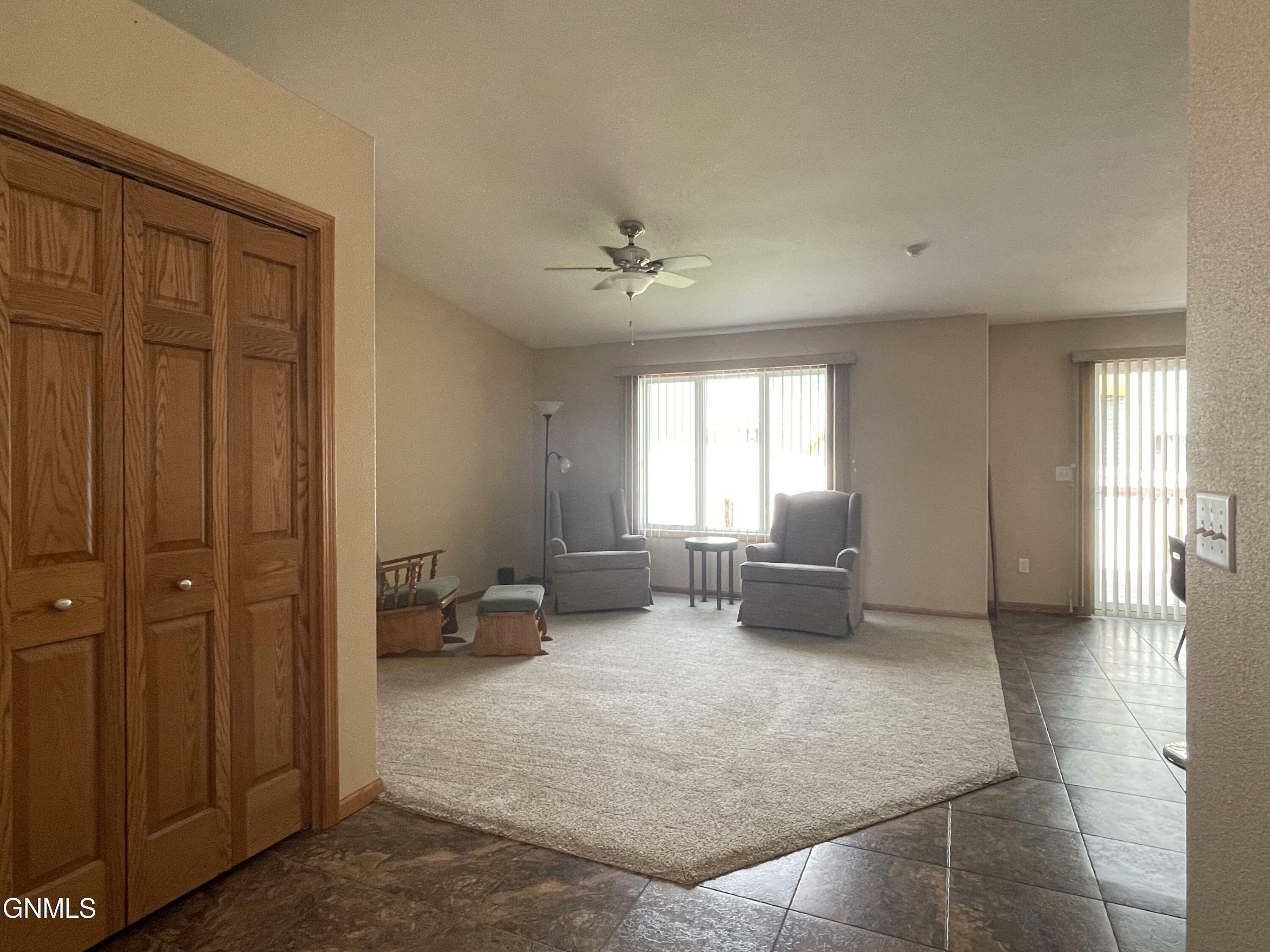 Property Photo:  5507 Niagara Drive  ND 58503 